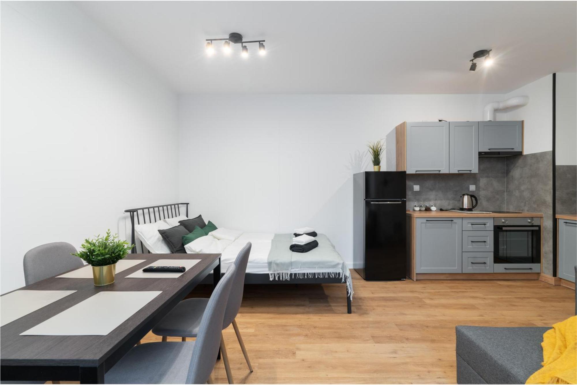 Lineburg Villa Apartments ワルシャワ エクステリア 写真