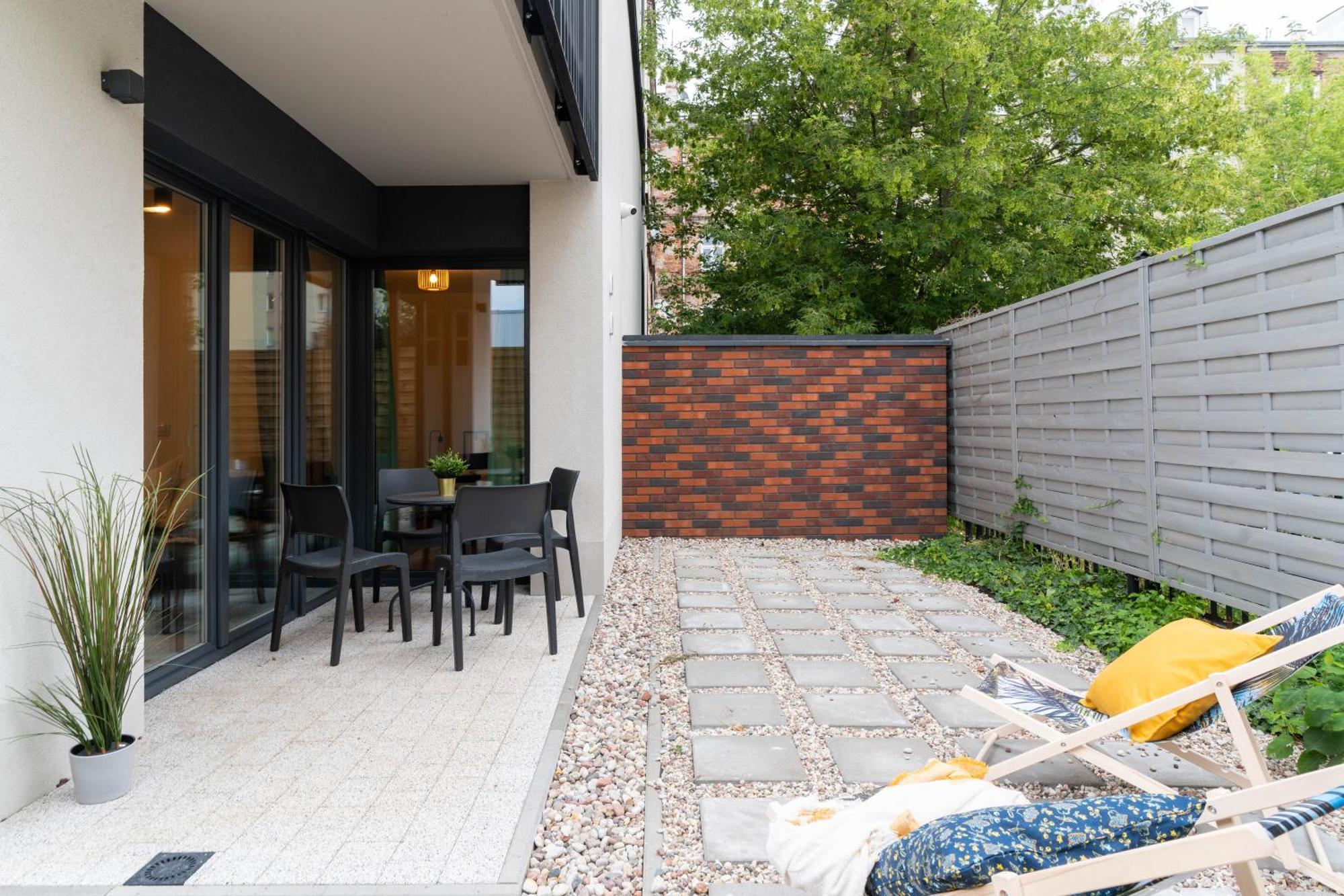Lineburg Villa Apartments ワルシャワ エクステリア 写真