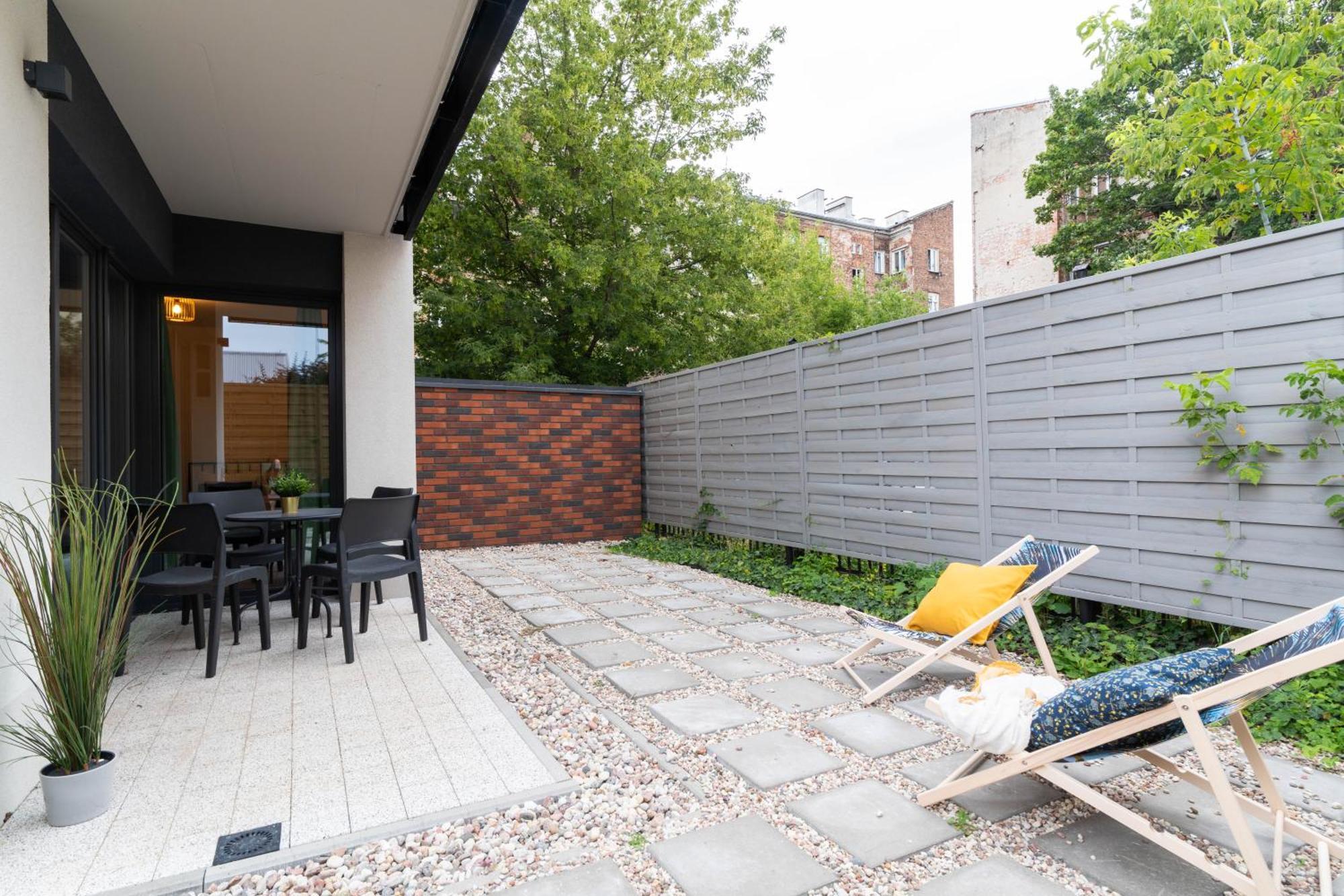 Lineburg Villa Apartments ワルシャワ エクステリア 写真