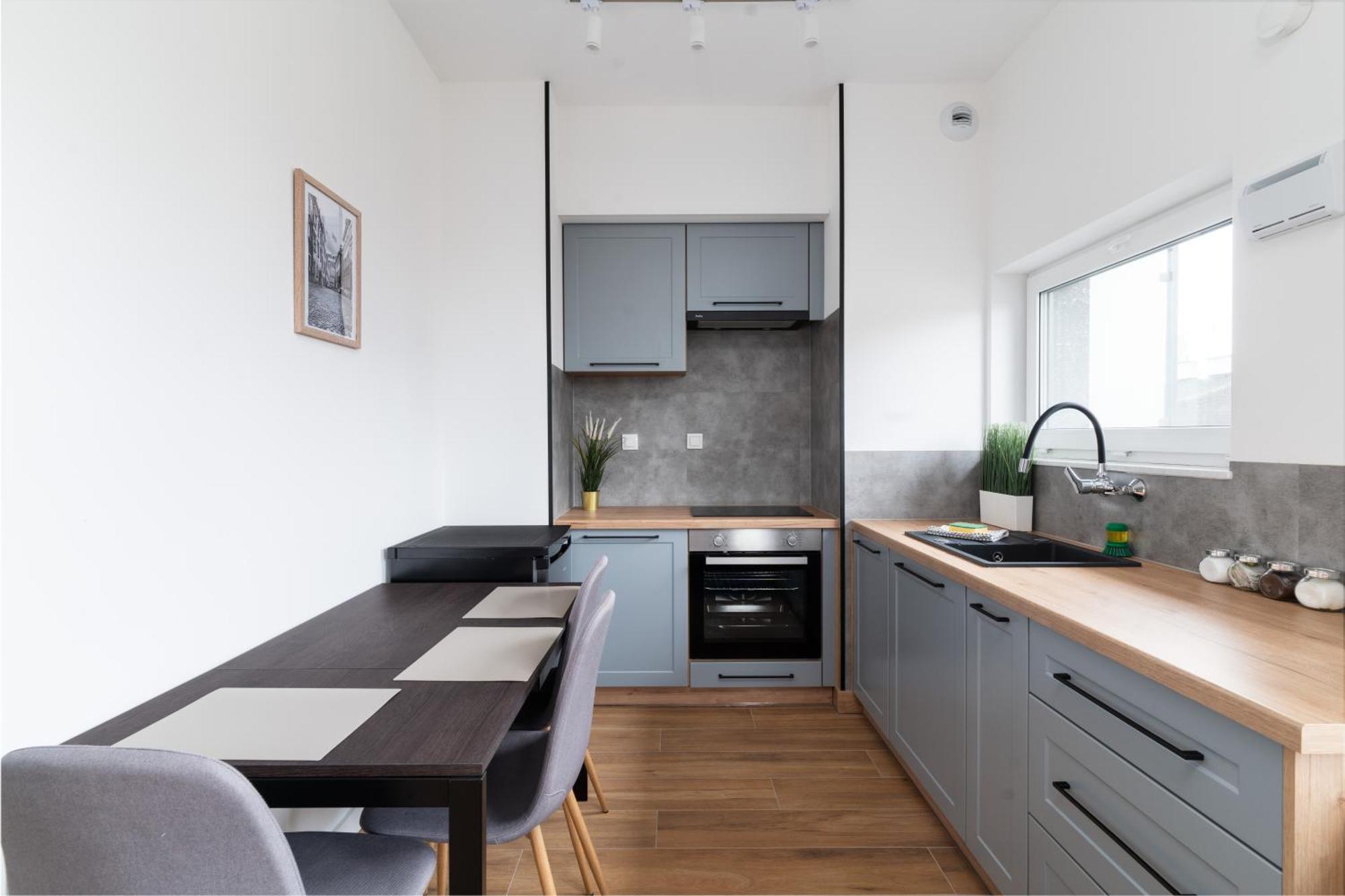 Lineburg Villa Apartments ワルシャワ エクステリア 写真