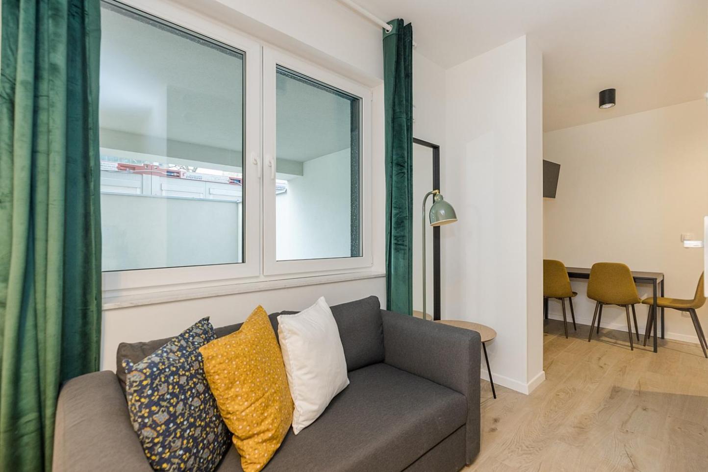 Lineburg Villa Apartments ワルシャワ エクステリア 写真