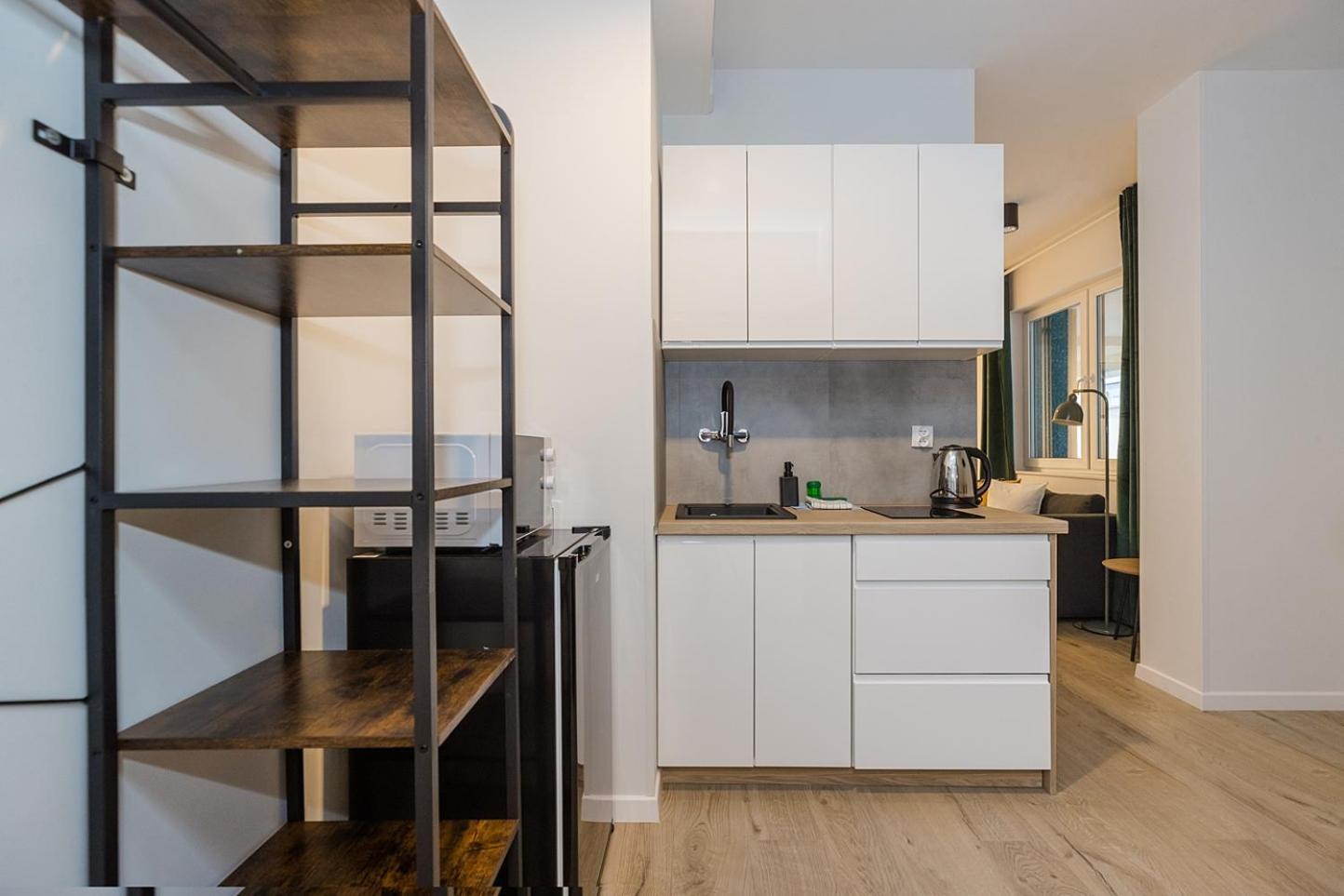 Lineburg Villa Apartments ワルシャワ エクステリア 写真