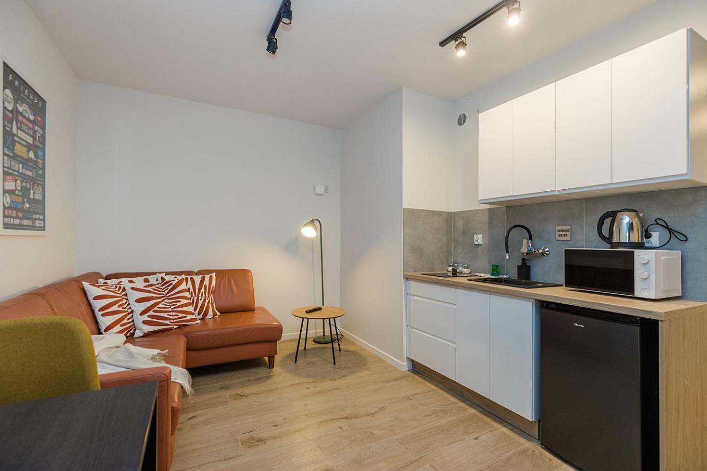 Lineburg Villa Apartments ワルシャワ エクステリア 写真