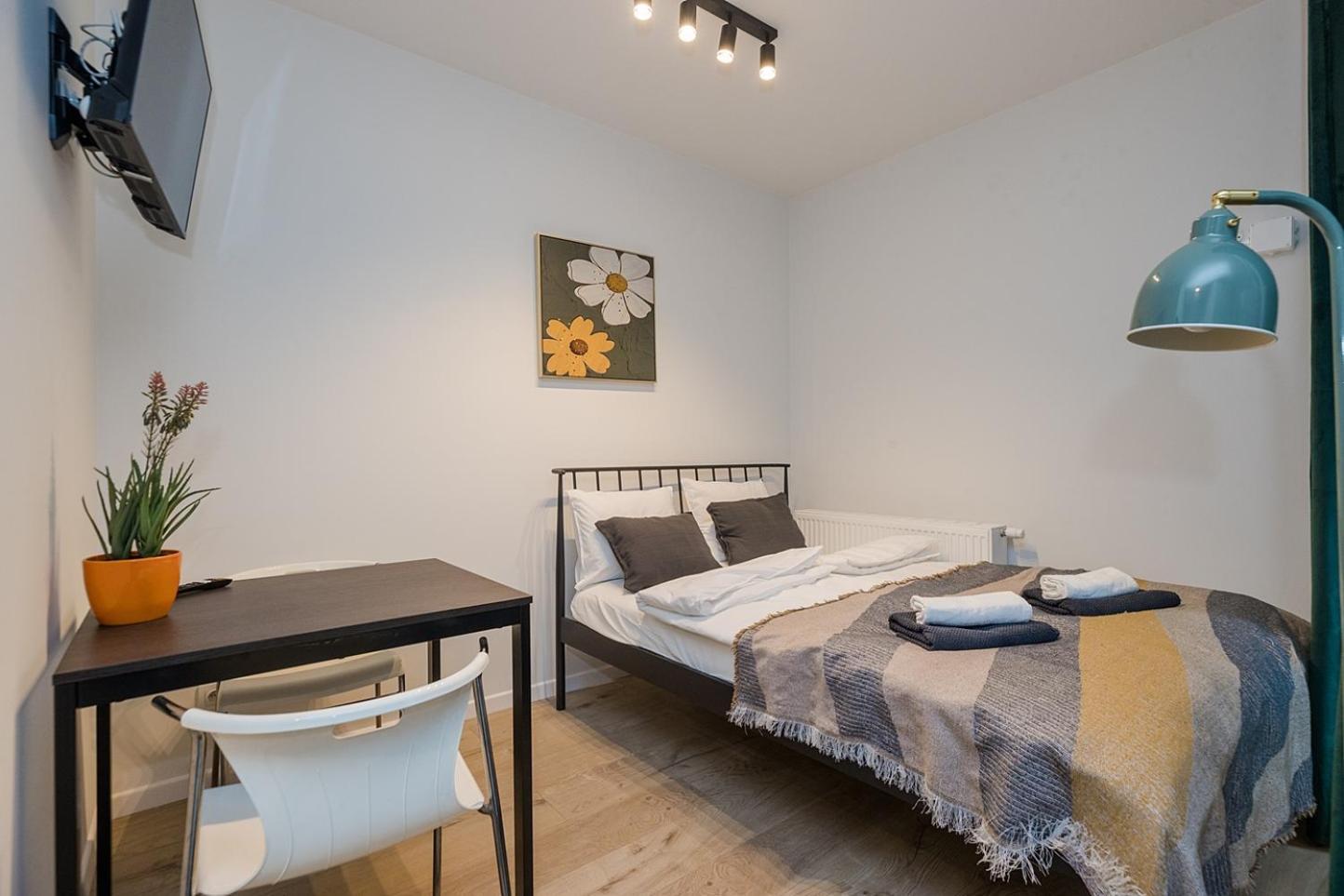 Lineburg Villa Apartments ワルシャワ エクステリア 写真