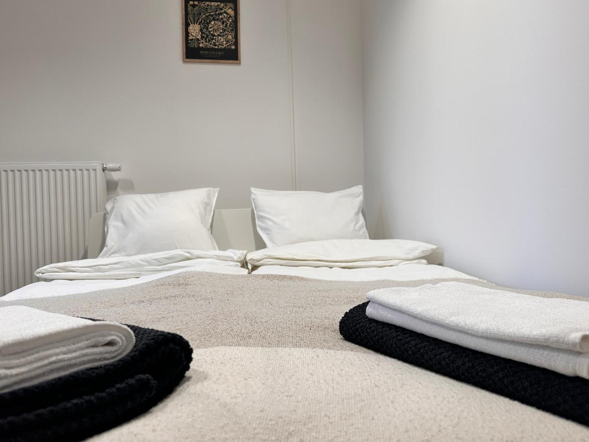 Lineburg Villa Apartments ワルシャワ エクステリア 写真
