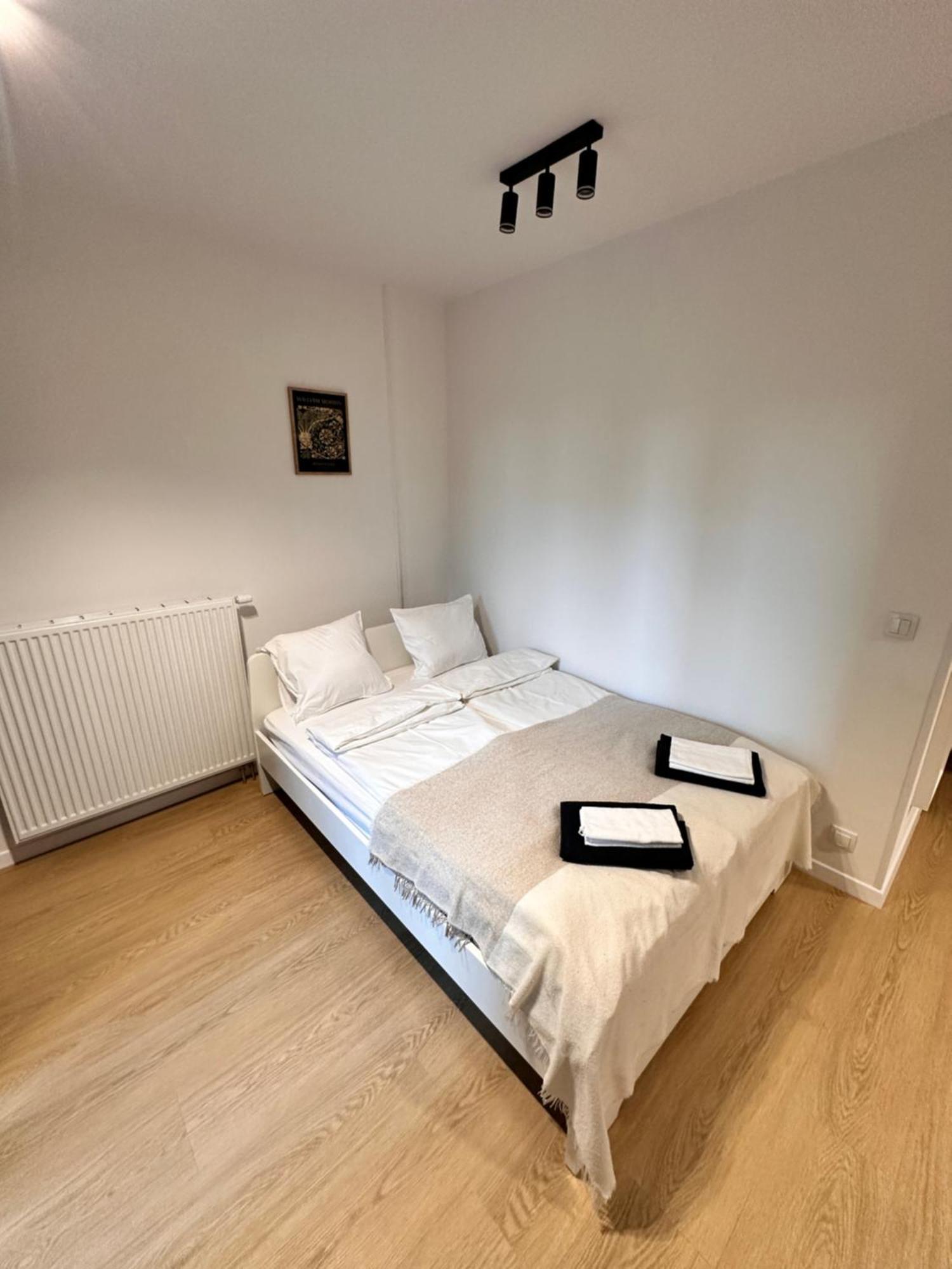 Lineburg Villa Apartments ワルシャワ エクステリア 写真