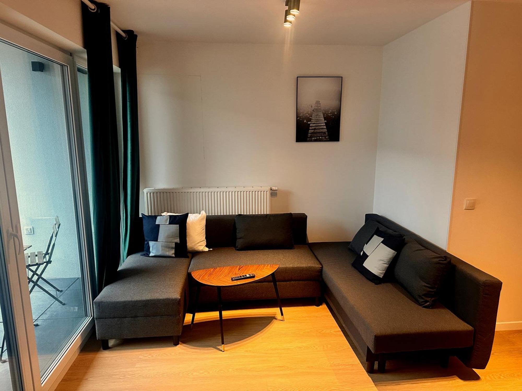 Lineburg Villa Apartments ワルシャワ エクステリア 写真