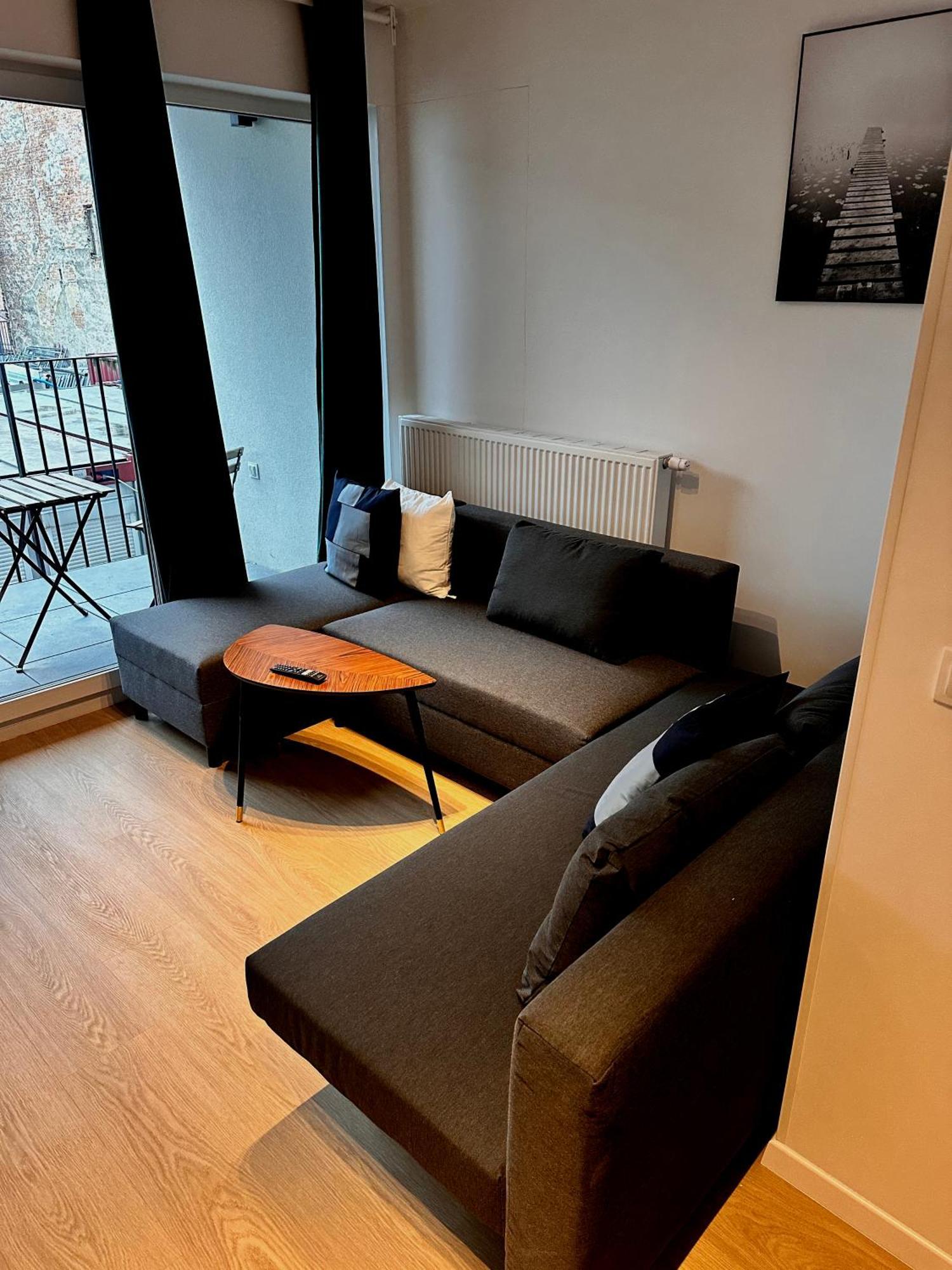Lineburg Villa Apartments ワルシャワ エクステリア 写真