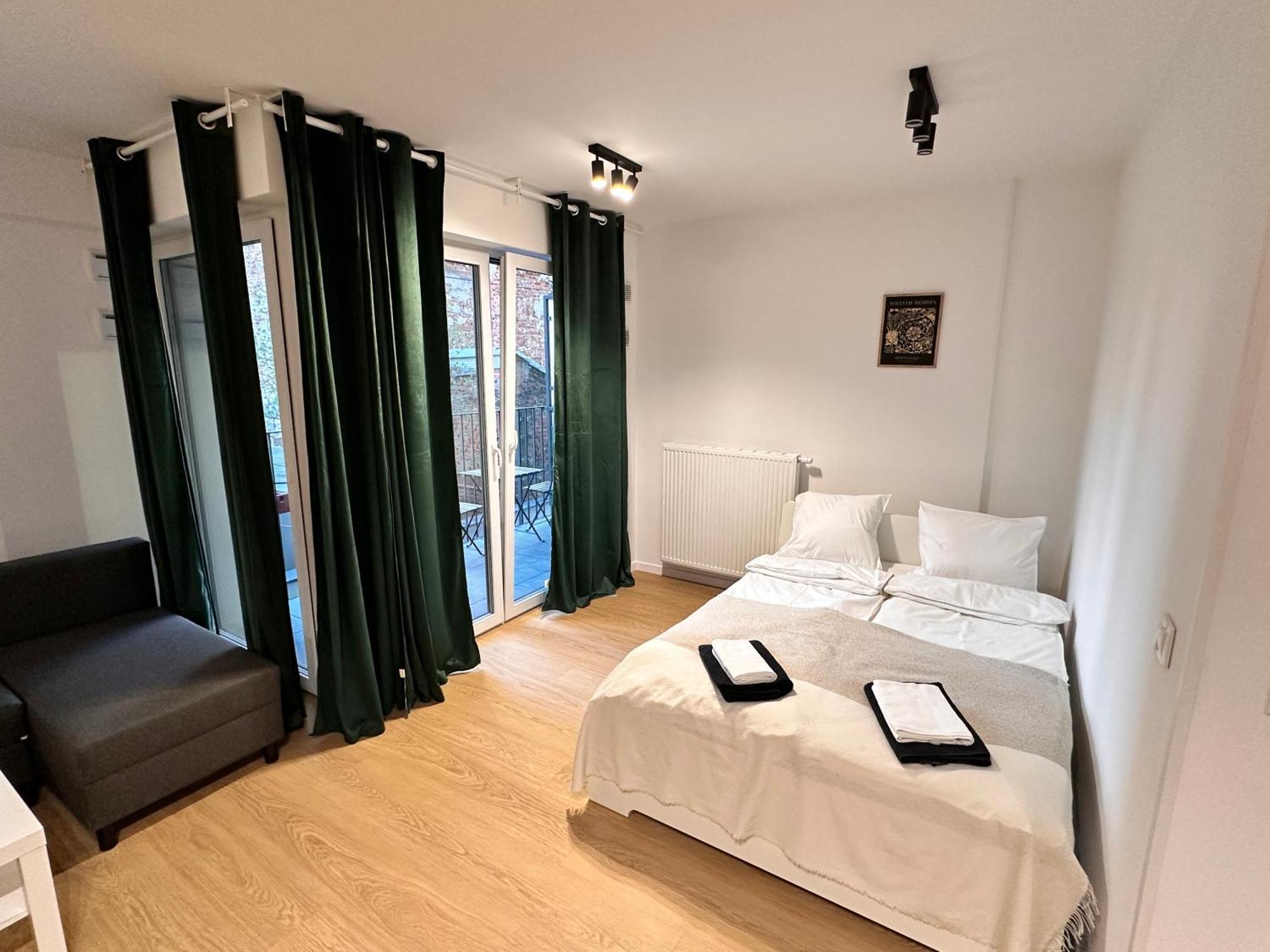 Lineburg Villa Apartments ワルシャワ エクステリア 写真