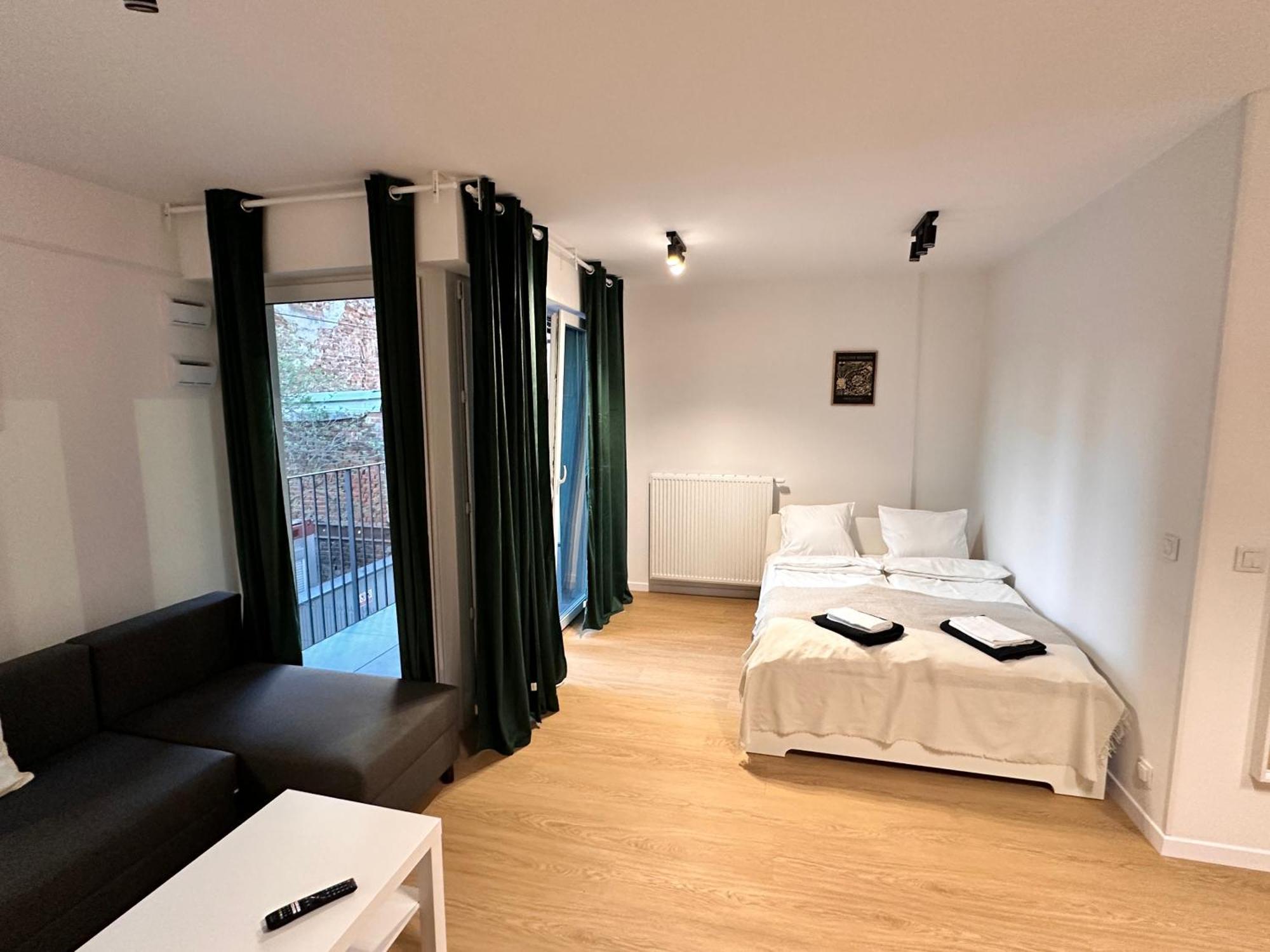 Lineburg Villa Apartments ワルシャワ エクステリア 写真