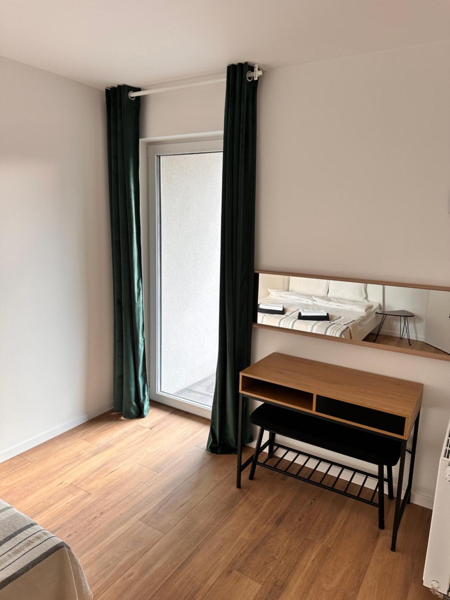 Lineburg Villa Apartments ワルシャワ エクステリア 写真