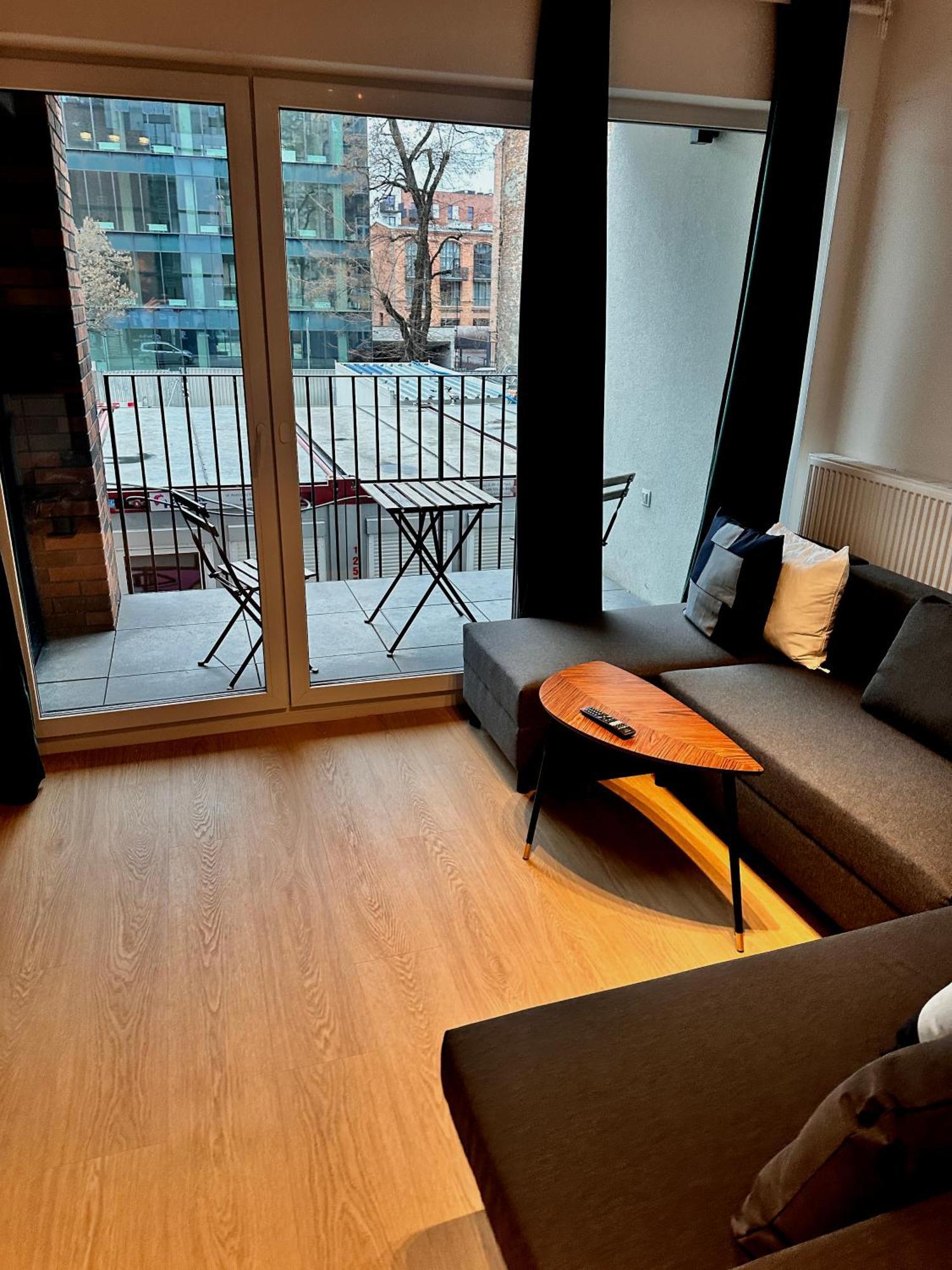 Lineburg Villa Apartments ワルシャワ エクステリア 写真